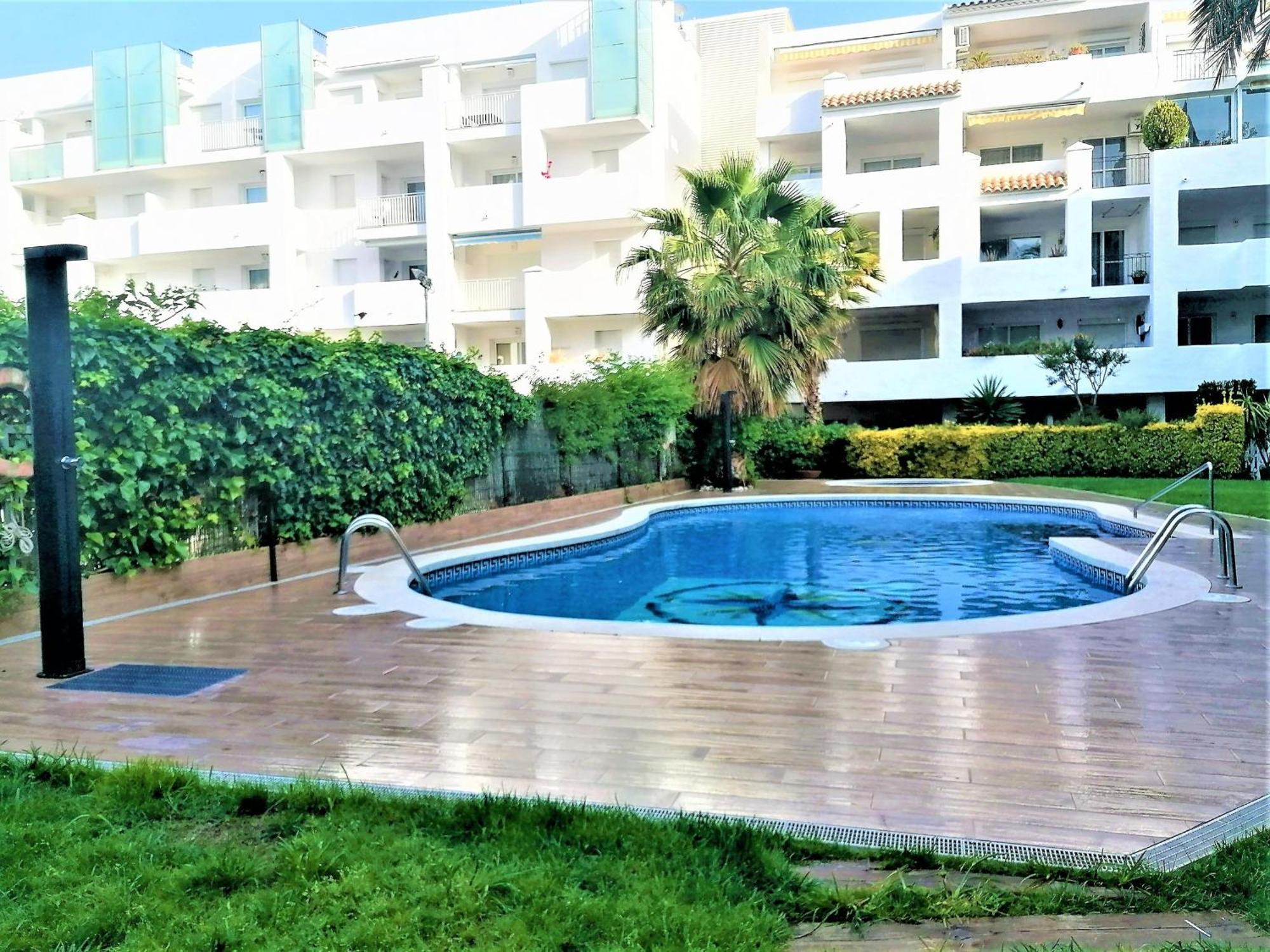 Apartamento Piso Con Vistas, Cerca De Playa Pet-friendly, Ideal Senderismo Y Bicicleta, Piscina Y Wi-fi - Es-258-52 Rosas